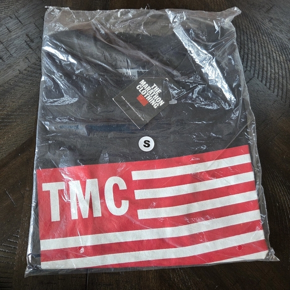 Nipsey Hussle The Marathon Clothing TMC Flag Graphic T-Shirt Men’s Size Small - Picture 2 of 4